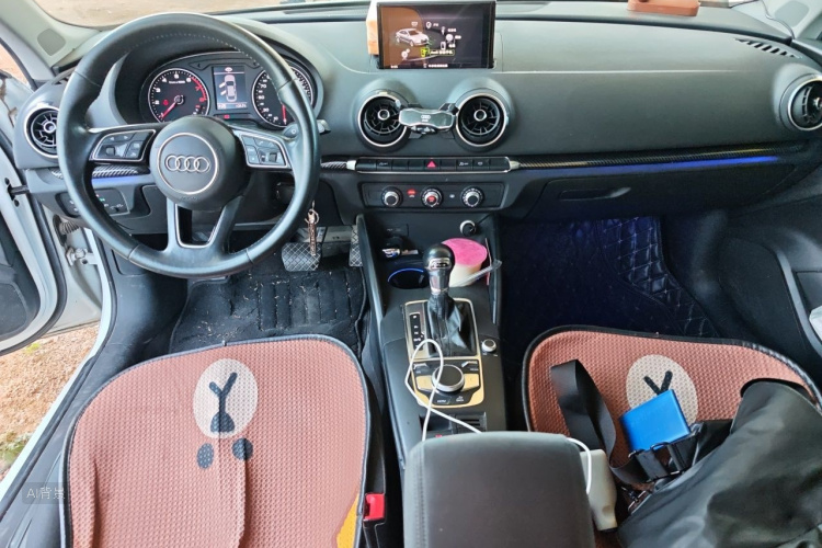 Audi A3 2019 immagine di auto #11