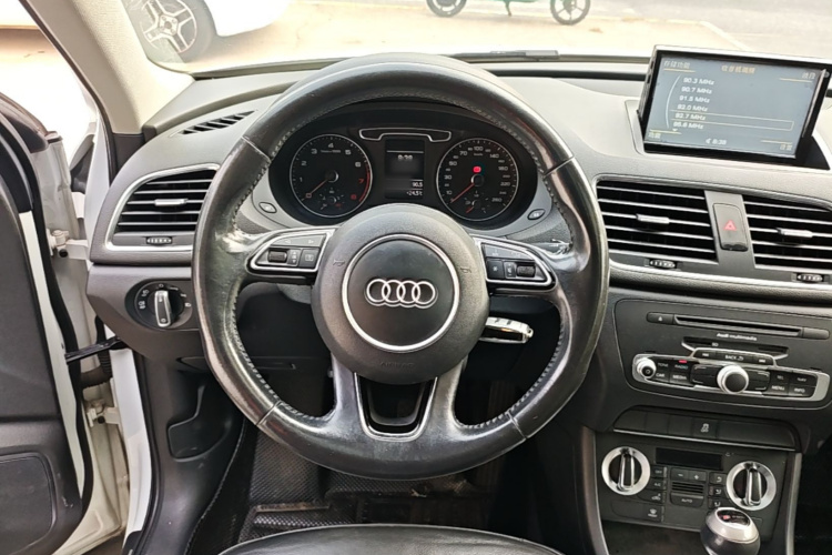 Audi Q3 2015 #11 Audi Q3 2015 immagine di auto #11