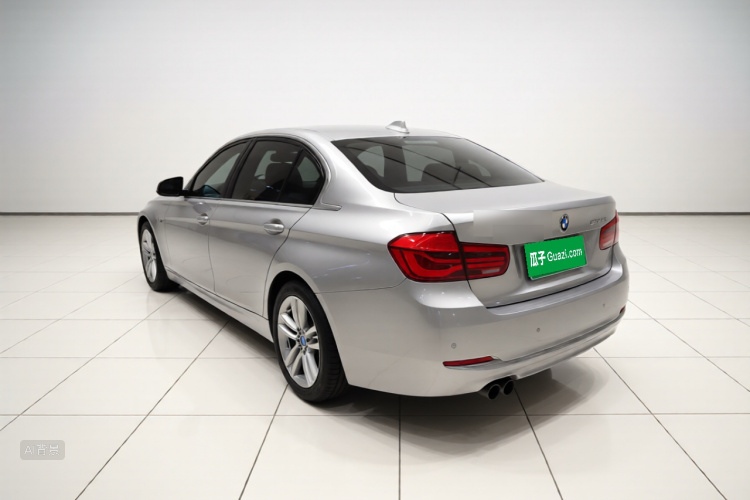 BMW 3 Series 2017 immagine di auto #5