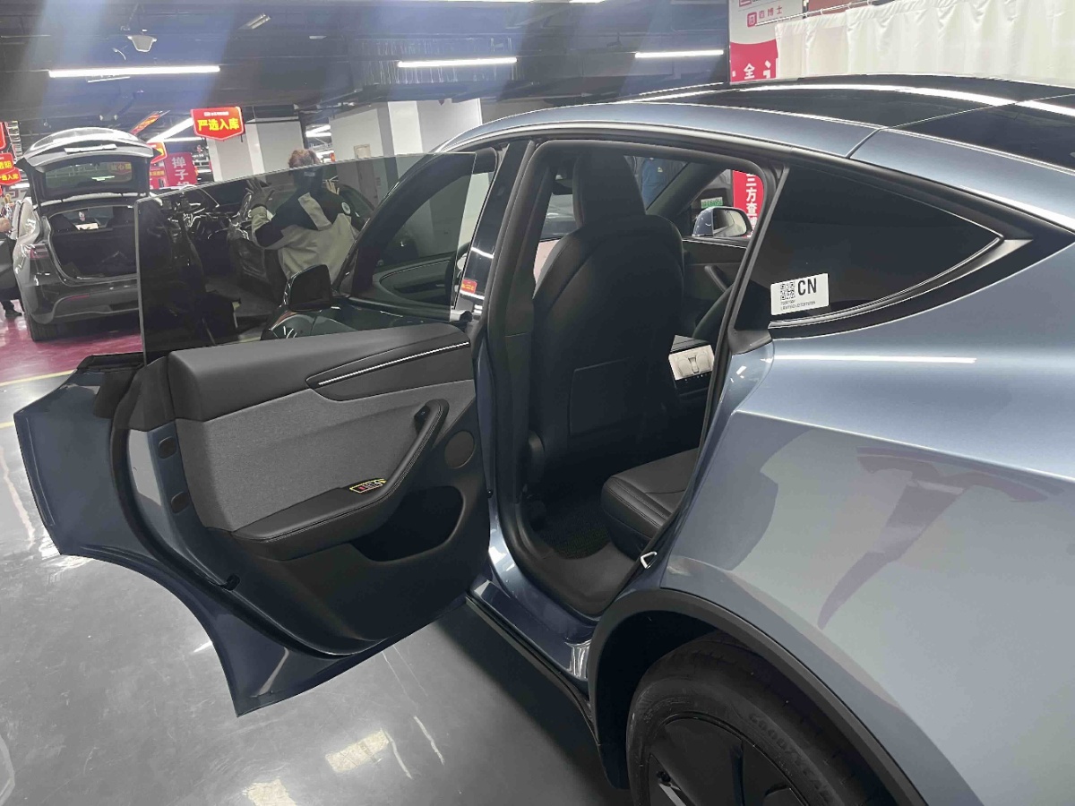 Tesla Model Y 2026 car image #9