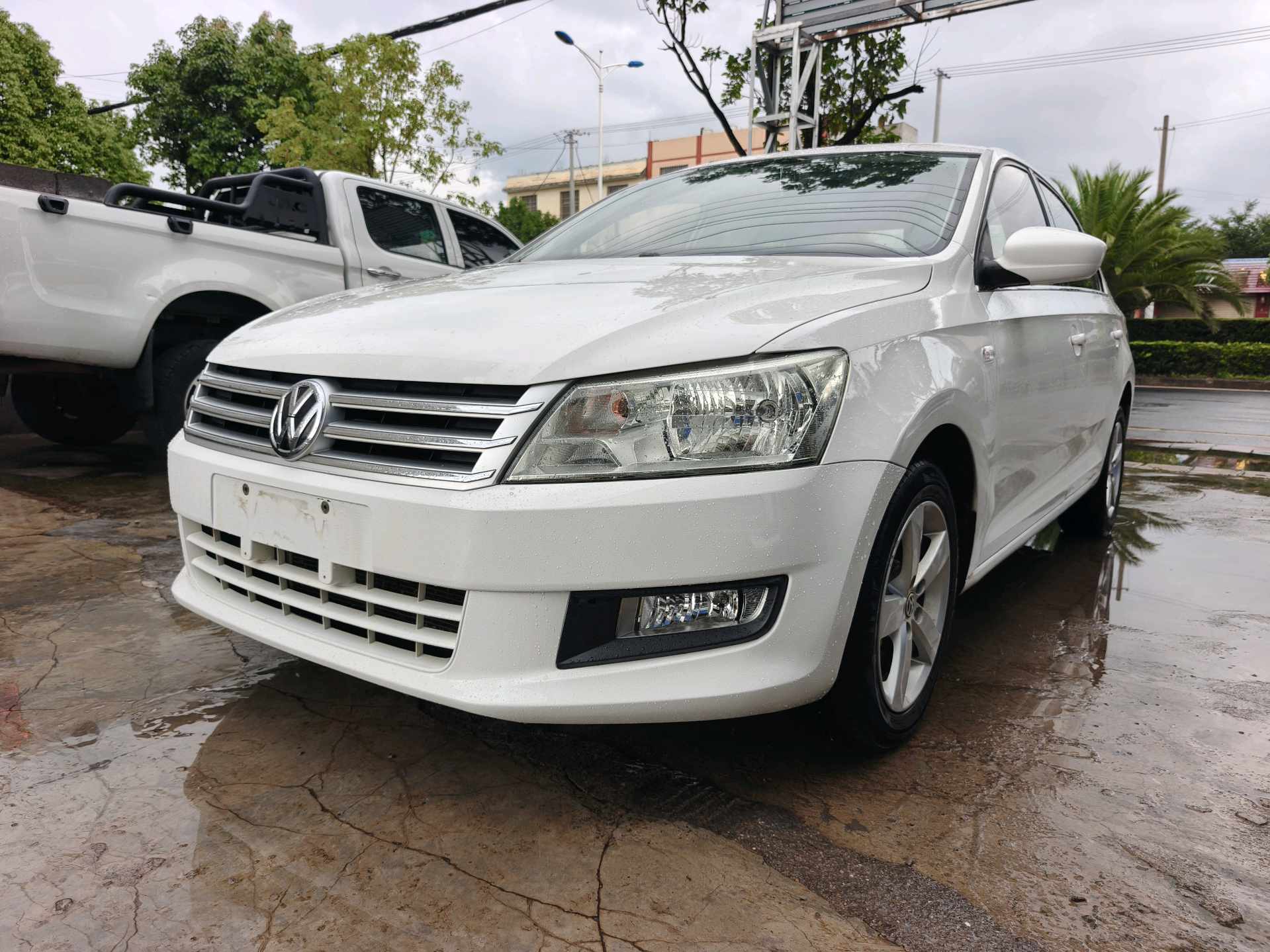 Volkswagen Santana 2016 car image 
