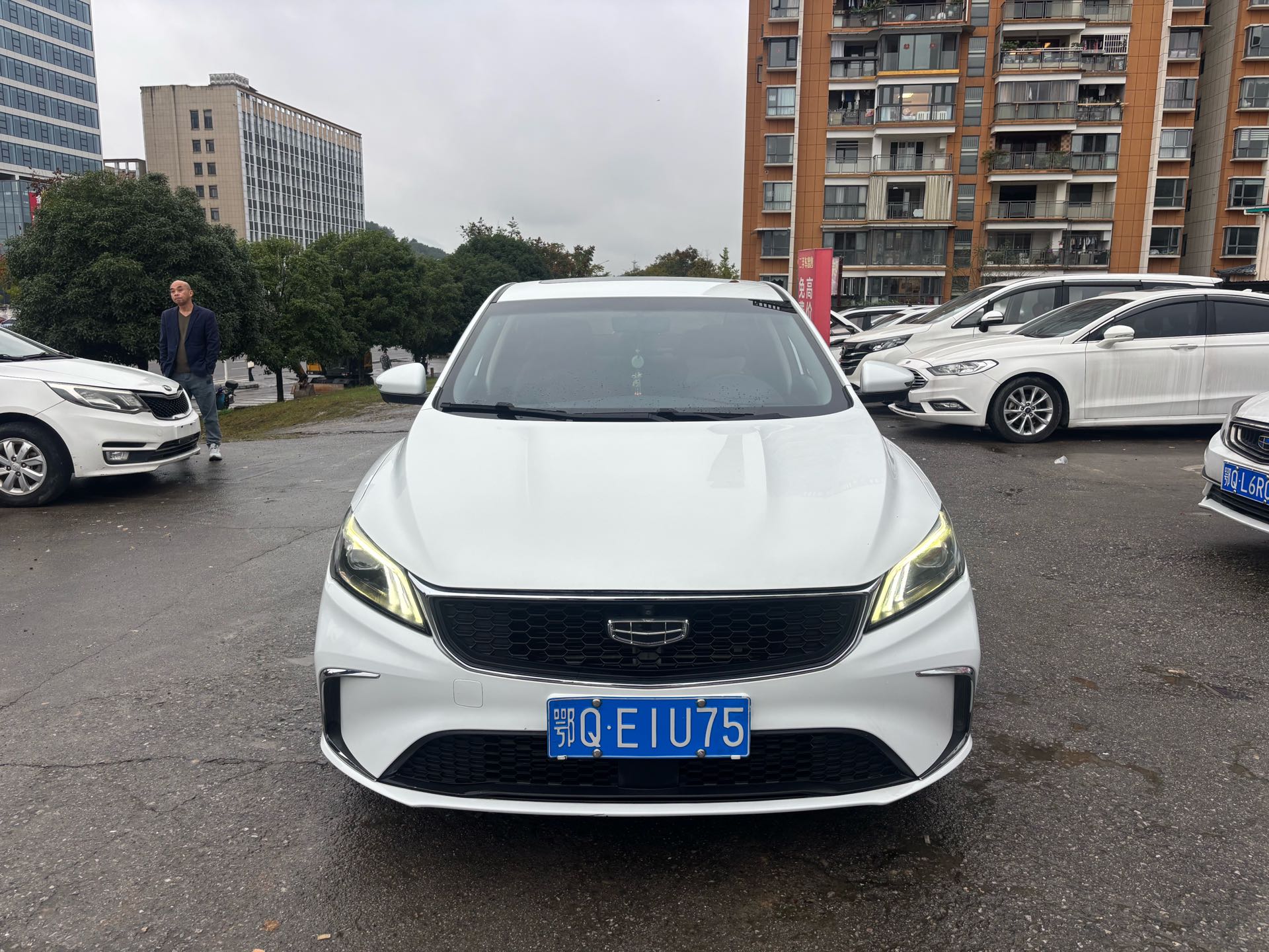 GEELY Binray 2021 #2 GEELY Binray 2021 изображение автомобиля #2