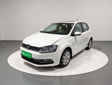 Volkswagen Polo 2015 Volkswagen Polo 2015 car image