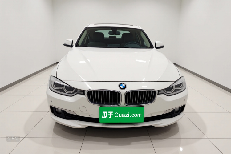 BMW 3 Series 2019 #3 BMW 3 Series 2019 car image #3