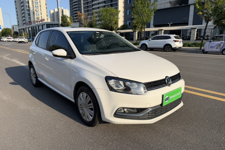 Volkswagen Polo 2017 car image #8