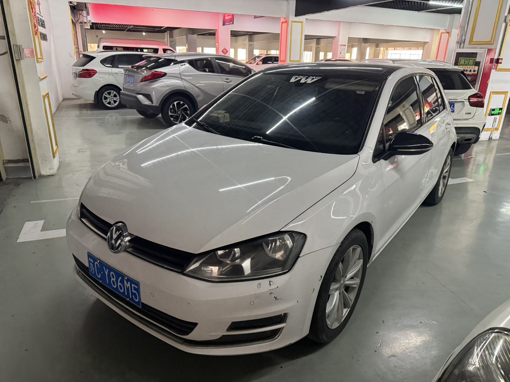 Volkswagen Golf 2017 immagine di auto 
