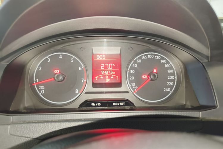 Volkswagen Santana 2017 car image #12