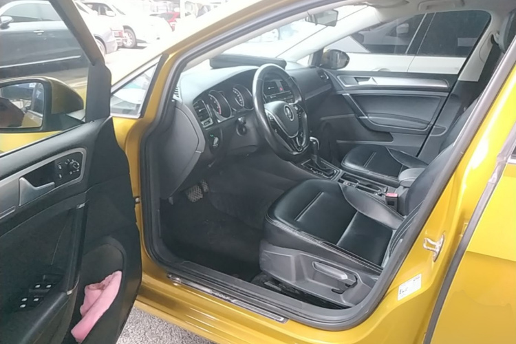 Volkswagen Golf 2018 immagine di auto #16