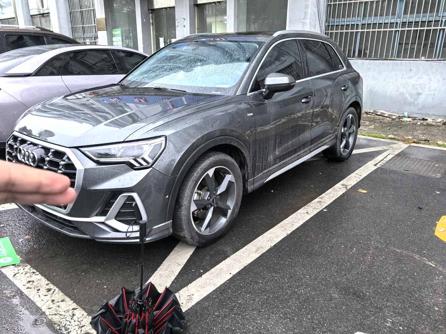 Audi Q3 2023 car image 