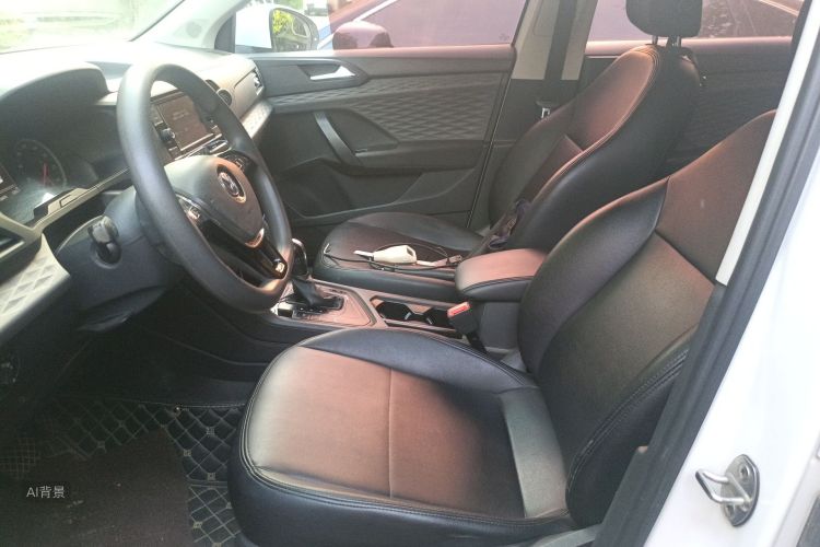 Volkswagen Tharu 2019 car image #17