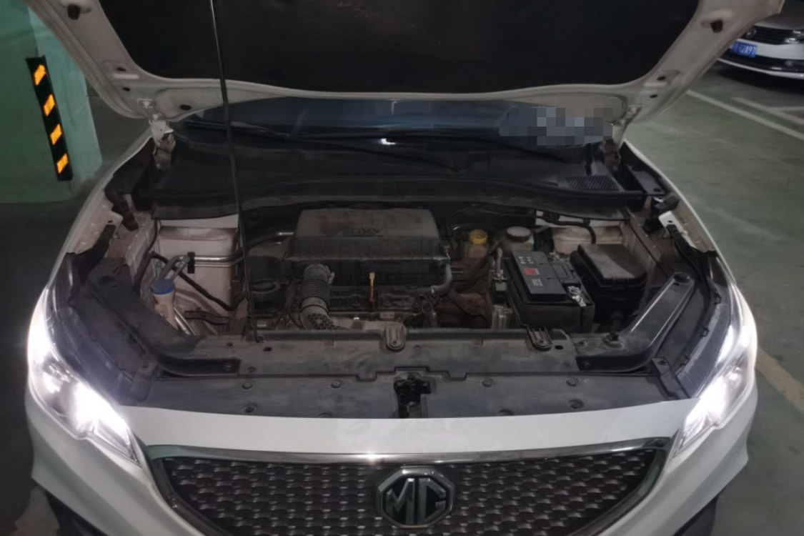 MG ZS 2017 car image #10