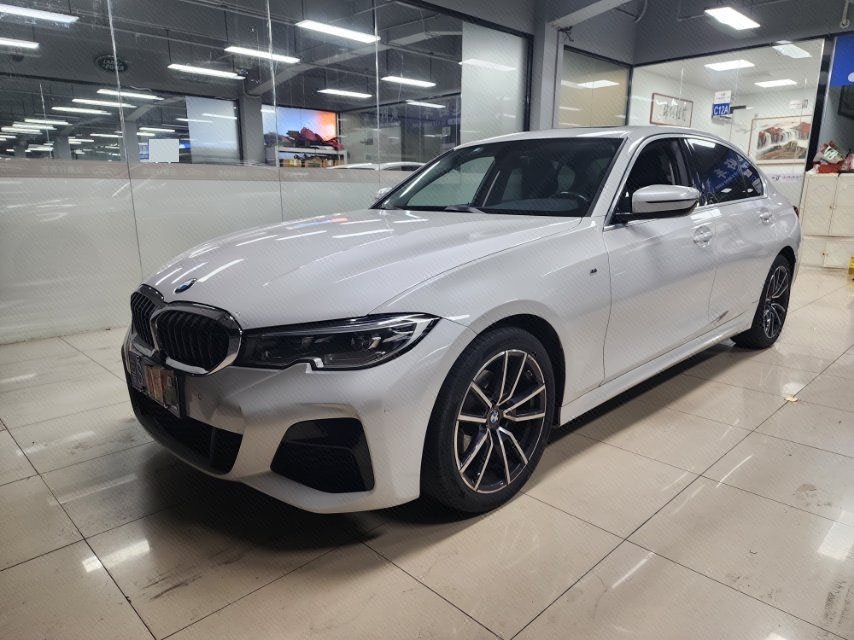 BMW 3 Series 2021 car image 