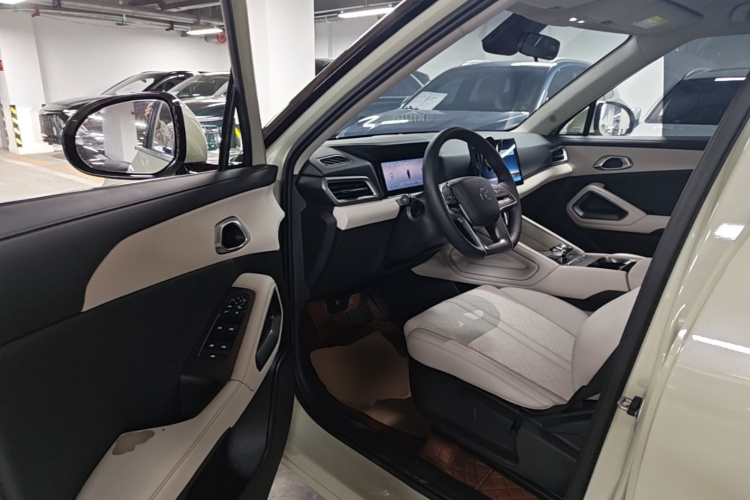 BYD YuanUP 2024 #16 BYD YuanUP 2024 изображение автомобиля #16