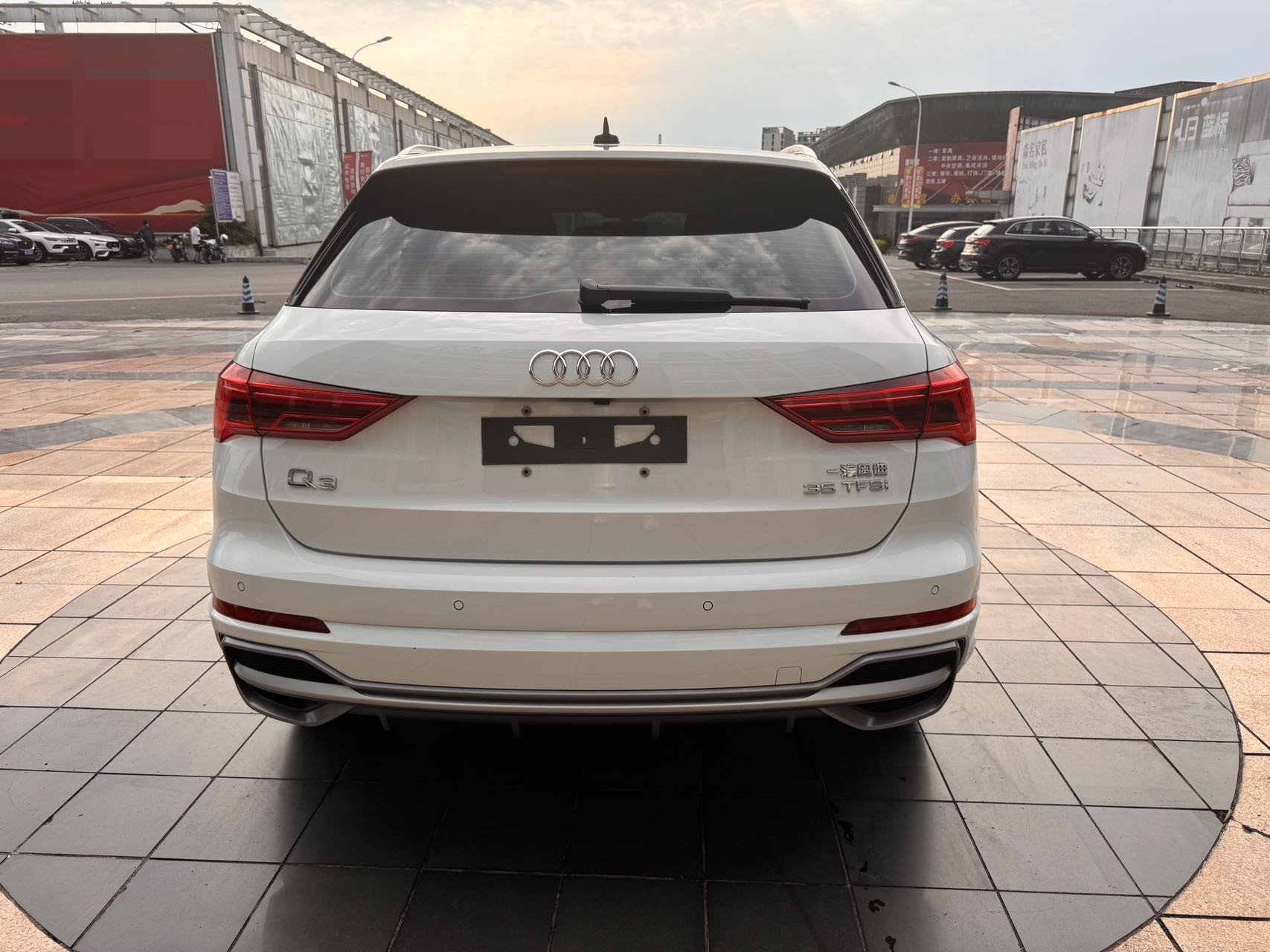Audi Q3 2023 imagen de coche #5