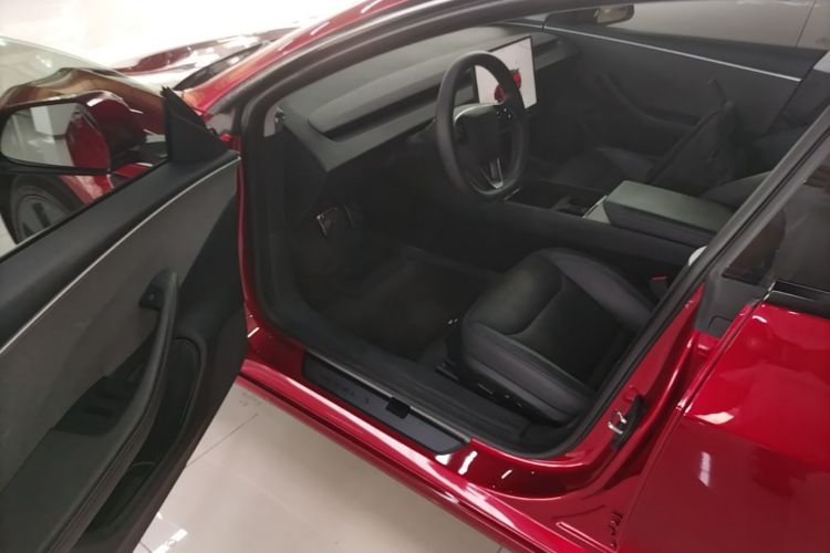 Tesla Model 3 2024 #16 Tesla Model 3 2024 car image #16