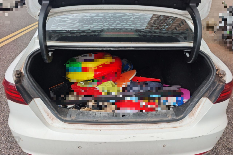 GEELY Binray 2019 car image #21