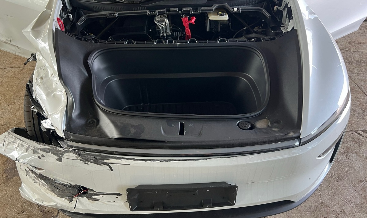 Tesla Model Y 2026 car image #10