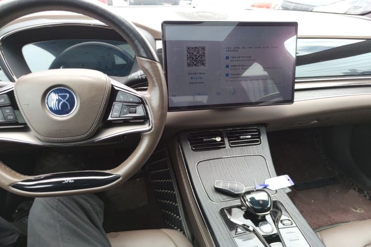 BYD Han 2022 car image #10