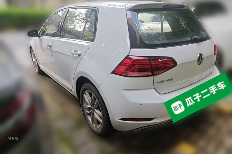 Volkswagen Golf 2018 car image #5