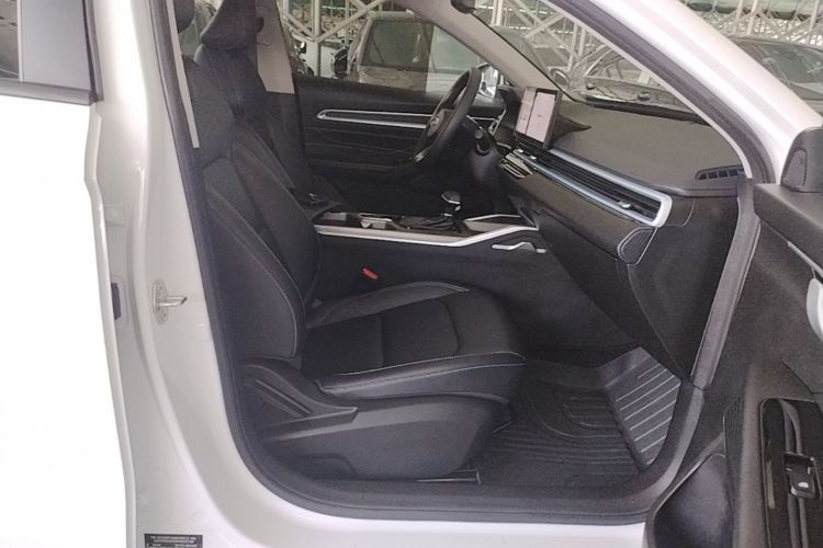 GEELY Emgrand 2025 #24 GEELY Emgrand 2025 immagine di auto #24
