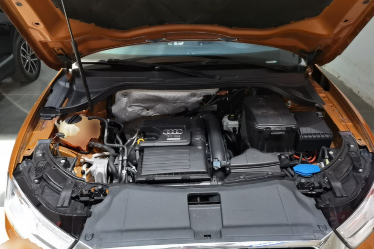 Audi Q3 2016 car image #20