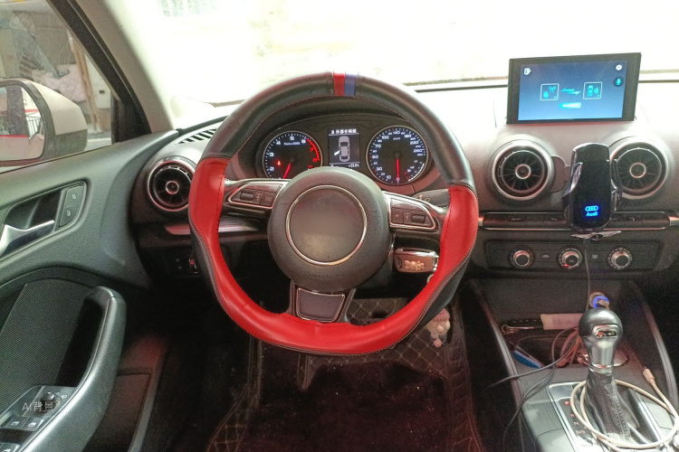 Audi A3 2015 car image #12