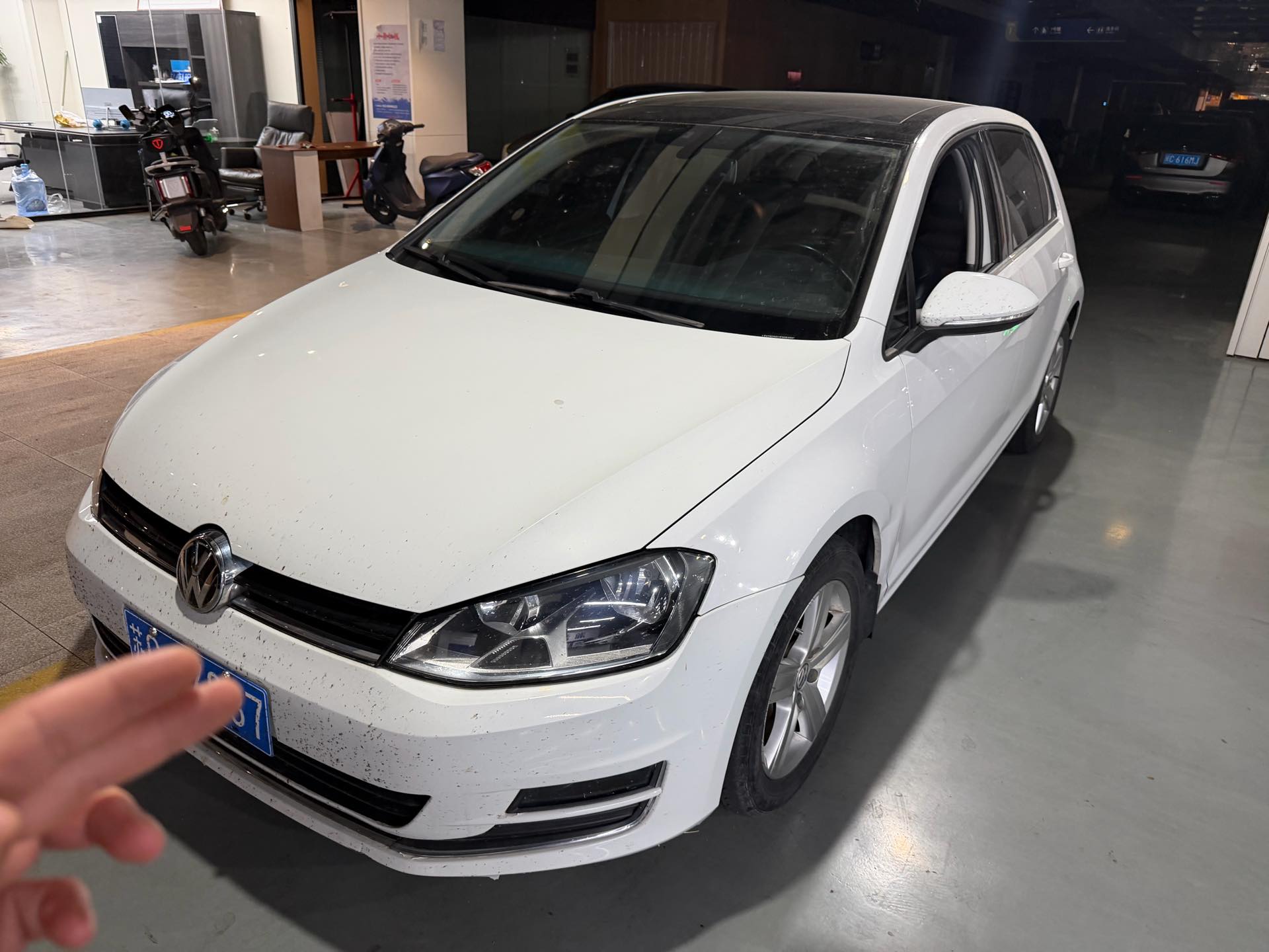 Volkswagen Golf 2015 Volkswagen Golf 2015 car image