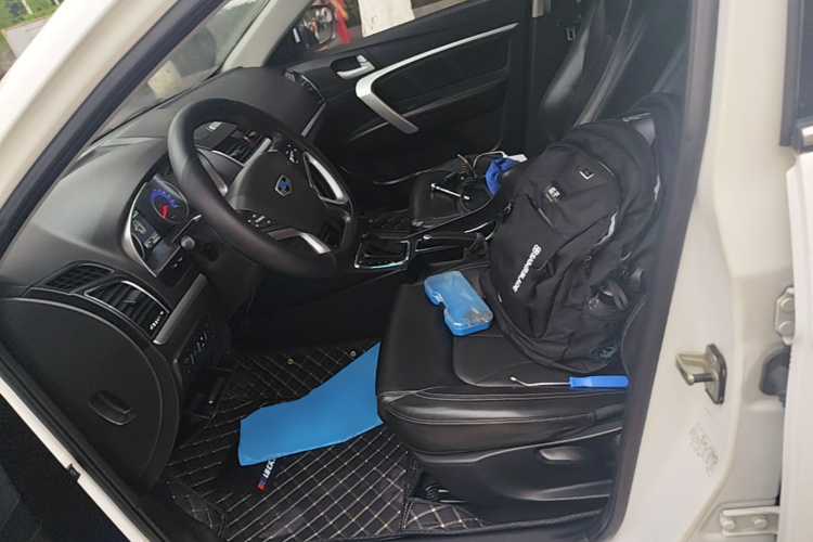 GEELY Emgrand 2016 #15 GEELY Emgrand 2016 car image #15