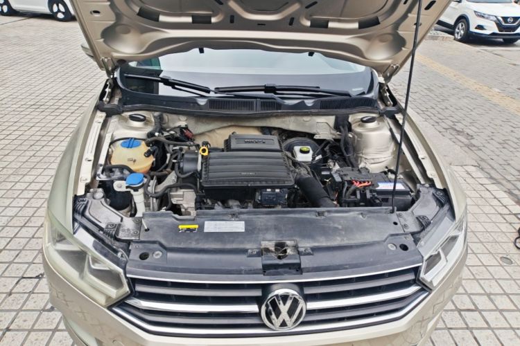 Volkswagen Bora 2018 car image #21