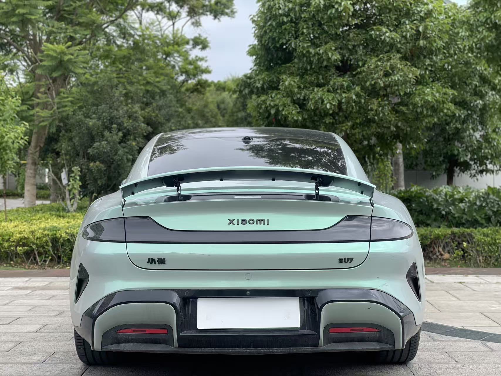 MI SU7 2024 car image #2