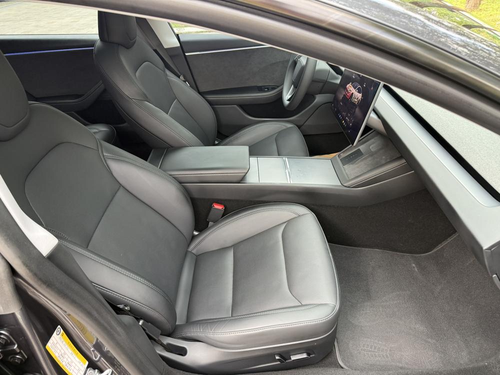 Tesla Model 3 2024 immagine di auto #16