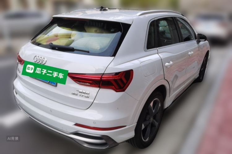 Audi Q3 2020 car image #7