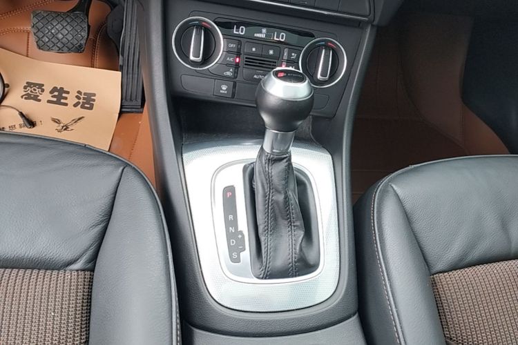 Audi Q3 2016 #14 Audi Q3 2016 car image #14