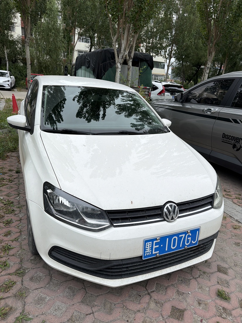 Volkswagen Polo 2016 Volkswagen Polo 2016 car image