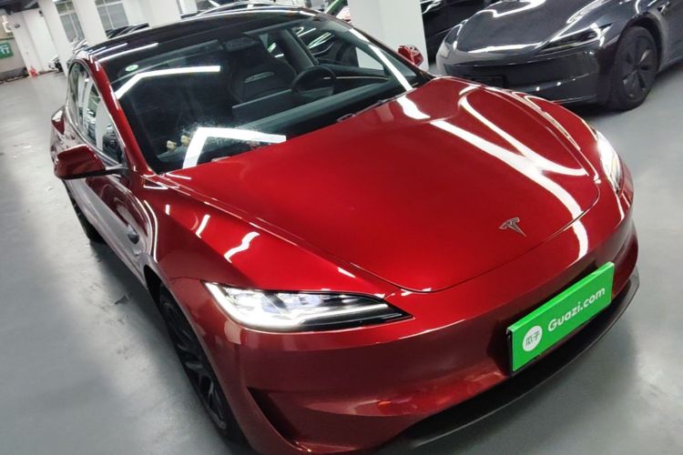 Tesla Model 3 2024 car image #4