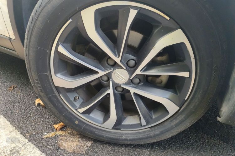GEELY Emgrand GS 2019 #9 GEELY Emgrand GS 2019 car image #9