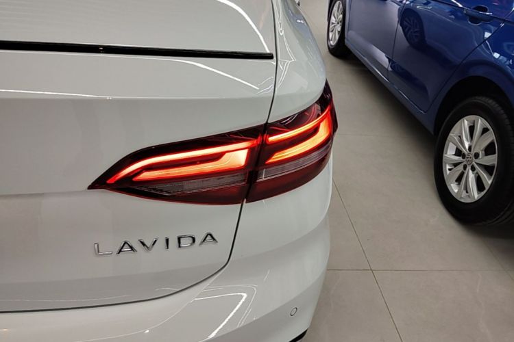 Volkswagen Lavida 2025 car image #8