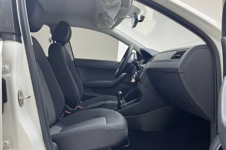 Volkswagen Santana 2019 car image #11