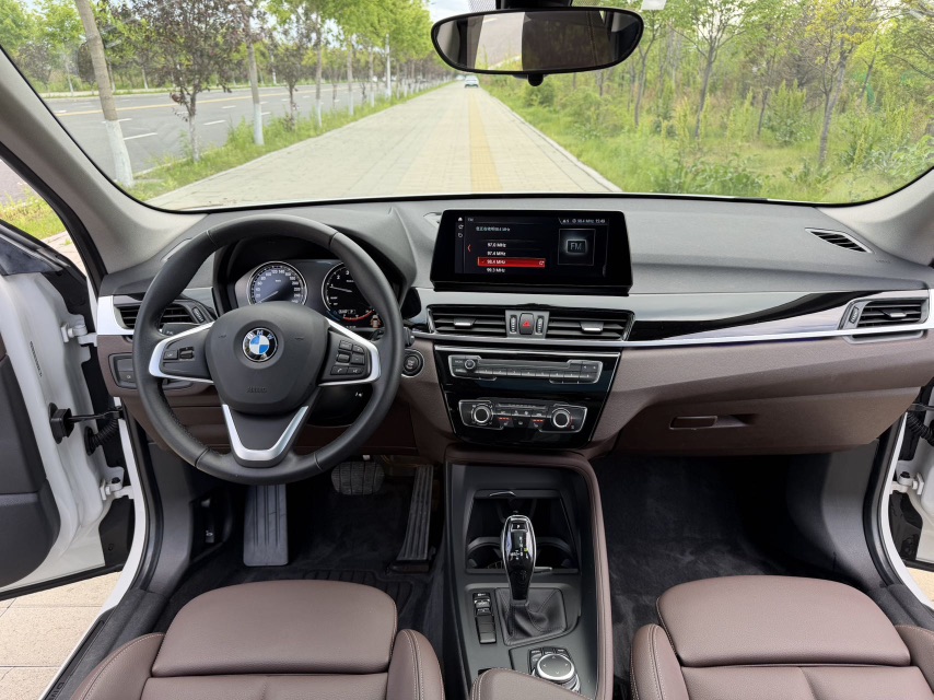 BMW X1 2023 immagine di auto #9