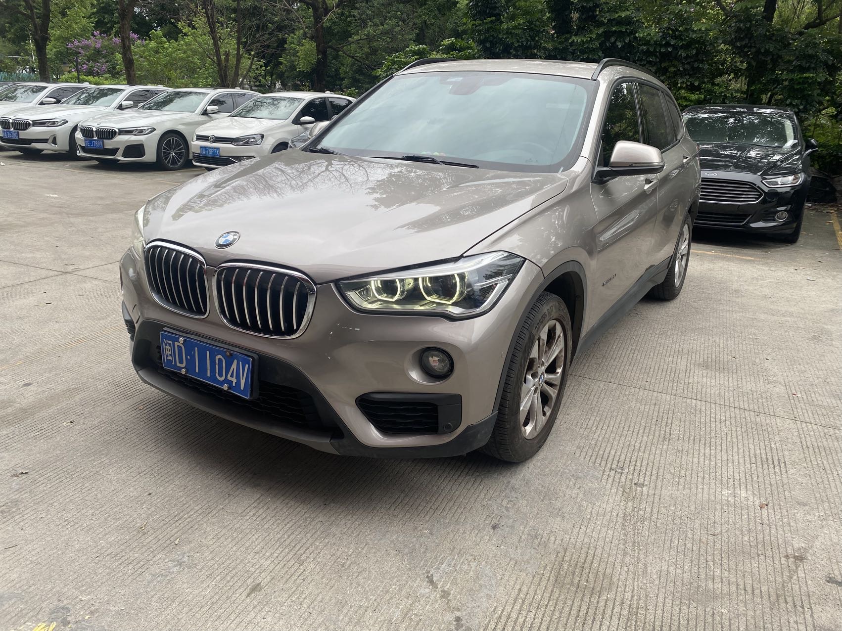 BMW X1 2016 BMW X1 2016 car image