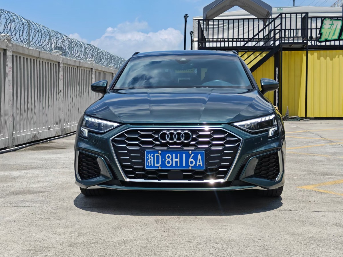 Audi A3 2022 immagine di auto #2