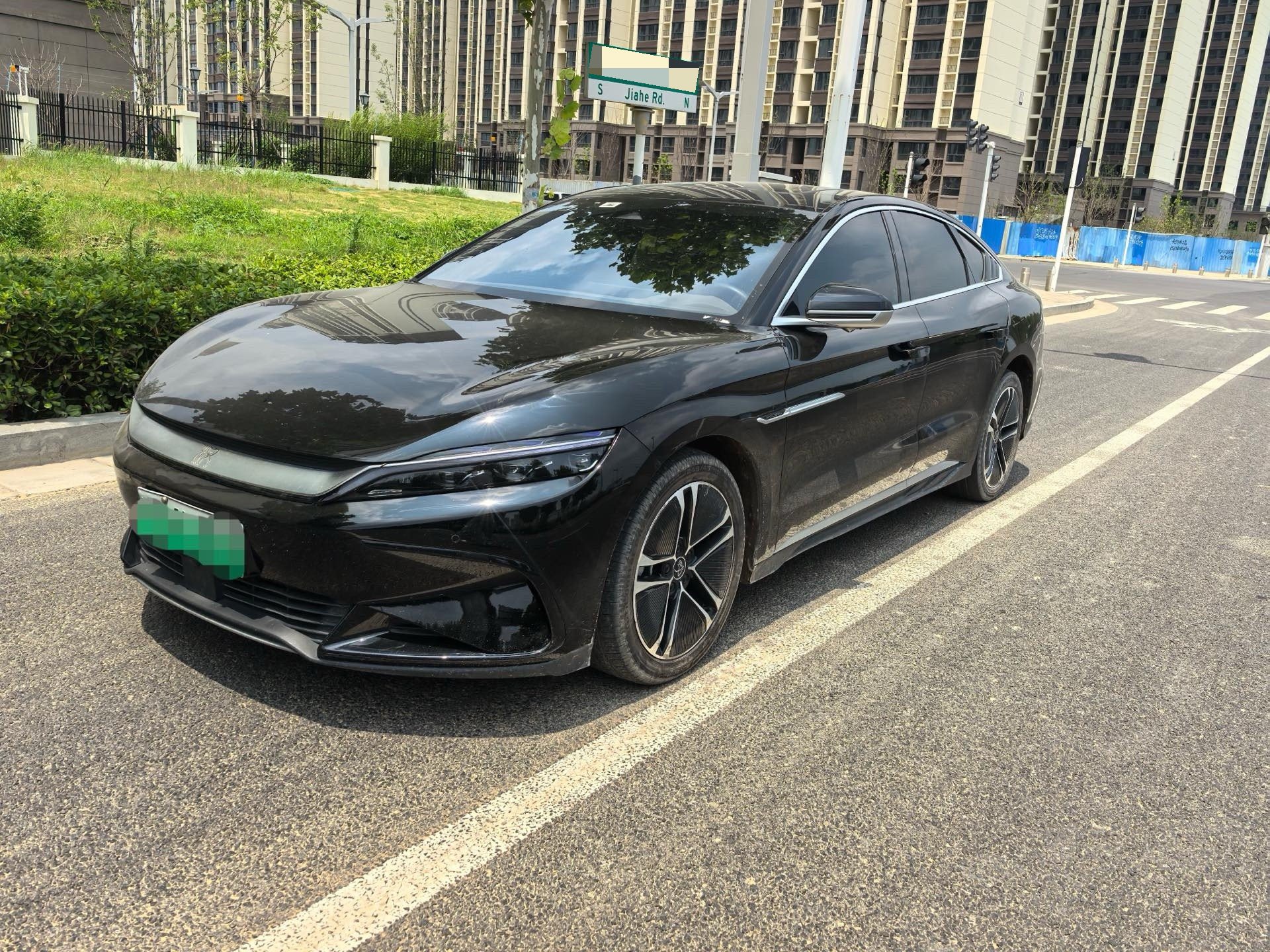 BYD Han 2023 BYD Han 2023 car image