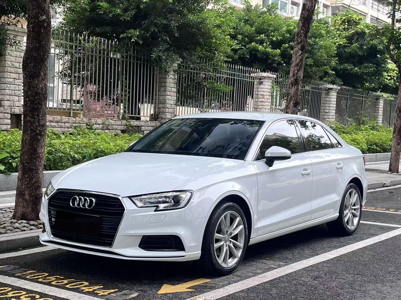 2018 2018 immagine di auto