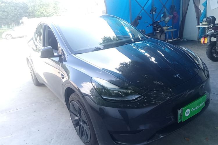 Tesla Model Y 2024 car image #4
