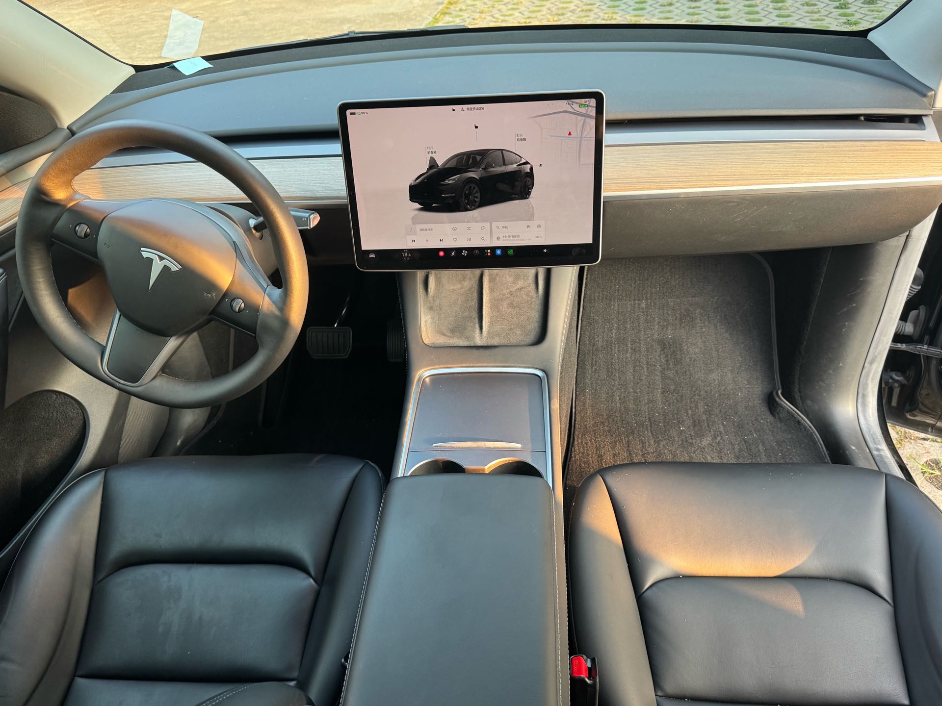 Tesla Model Y 2022 #9 Tesla Model Y 2022 car image #9