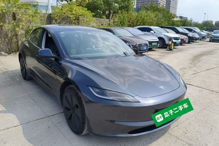 Tesla Model 3 2024 #4 Tesla Model 3 2024 صورة سيارة #4