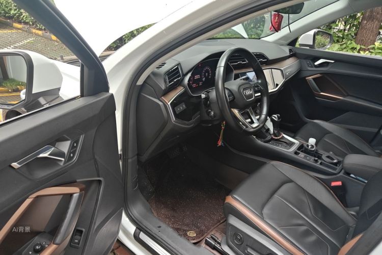 Audi Q3 2021 immagine di auto #18