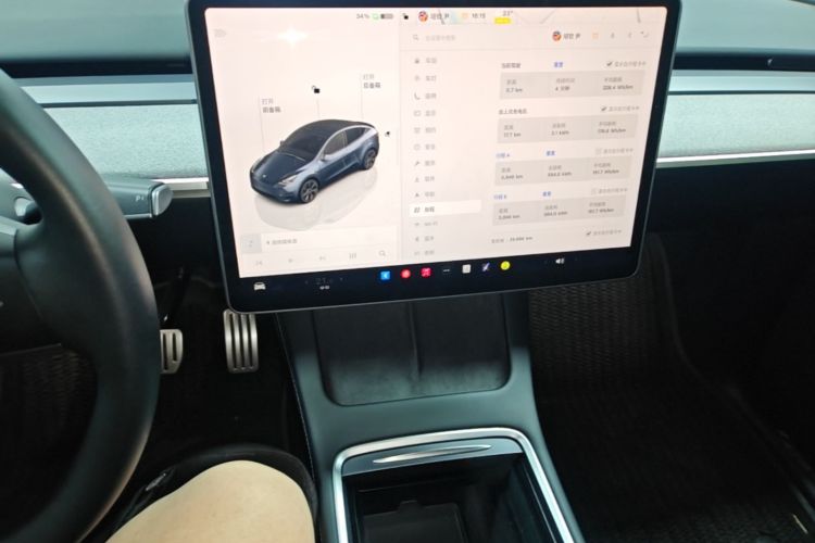 Tesla Model Y 2024 immagine di auto #17