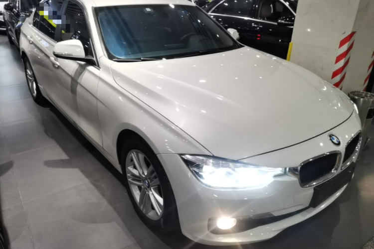 BMW 3 Series 2016 #4 BMW 3 Series 2016 immagine di auto #4