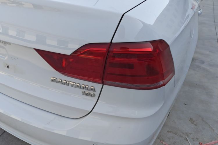 Volkswagen Santana 2018 car image #8